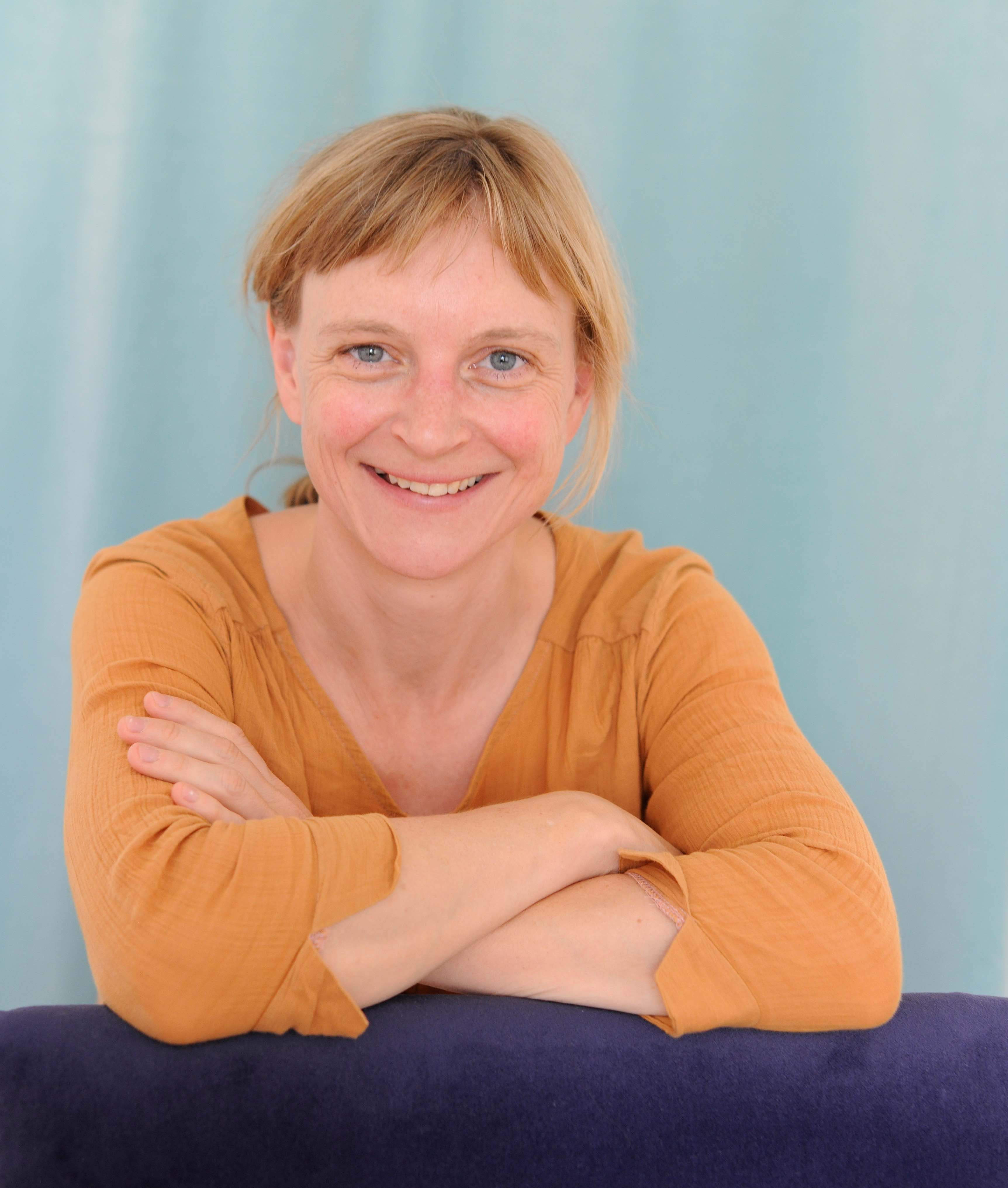 Julia Bonn Ganzheitliche Koerperarbeit Somatic Coaching Berlin